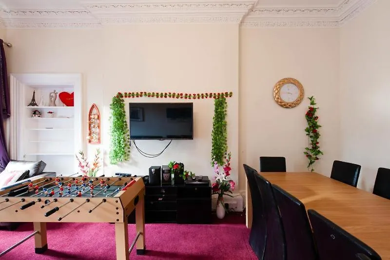 Edinburgh Central Roomz Aparthotel United Kingdom